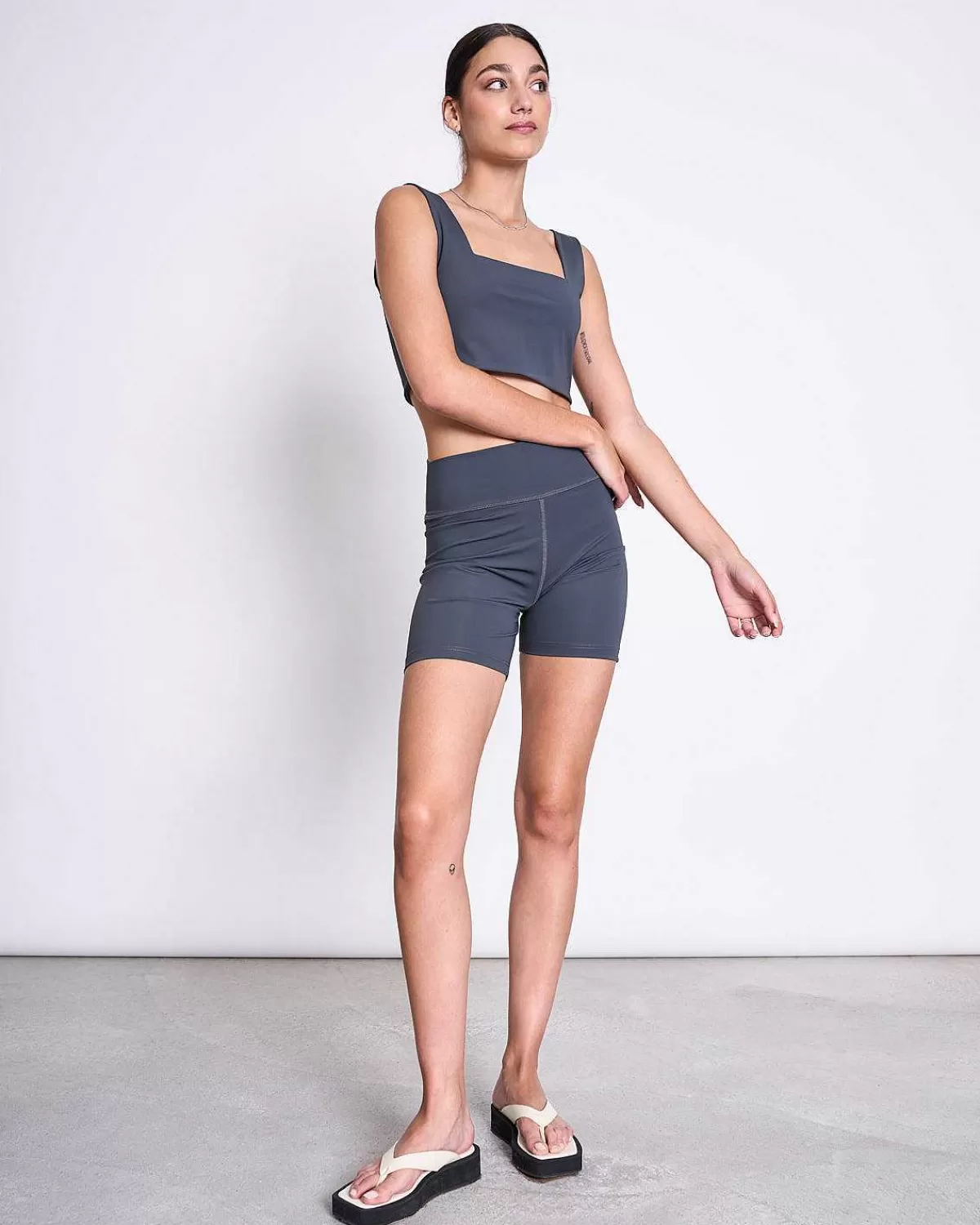 Active Biker Shorts Crail Solid Grey>JAN 'N JUNE Fashion