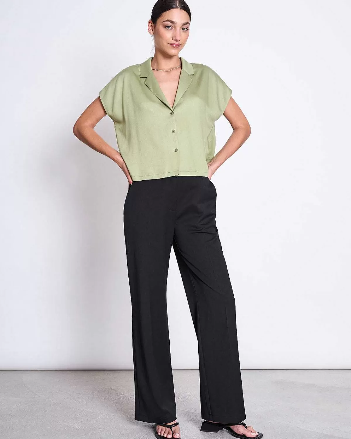 Blouse Tierra Pale Olive>JAN 'N JUNE Hot