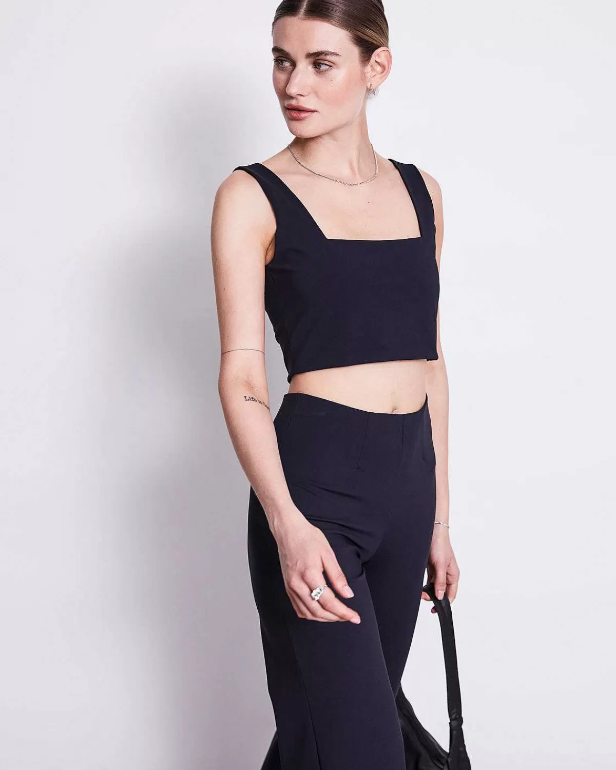 Crop Top Cancun Black>JAN 'N JUNE Clearance