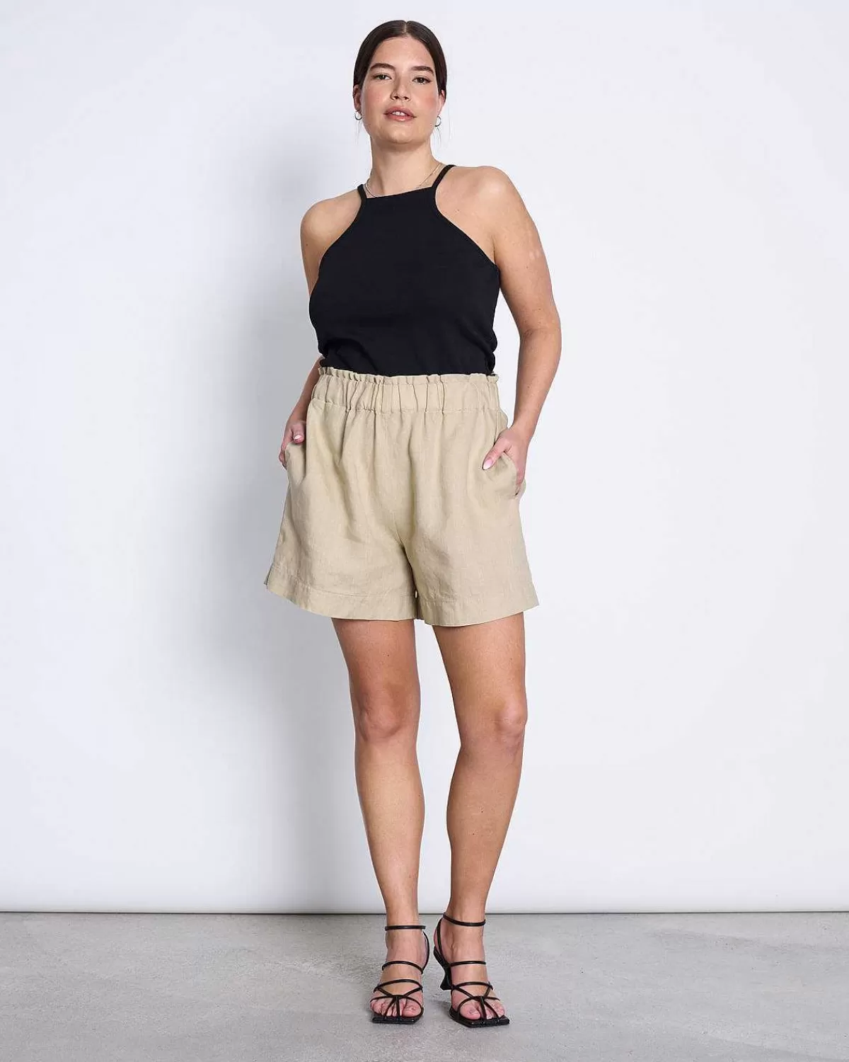 Linen Shorts Tournai Sand>JAN 'N JUNE Fashion