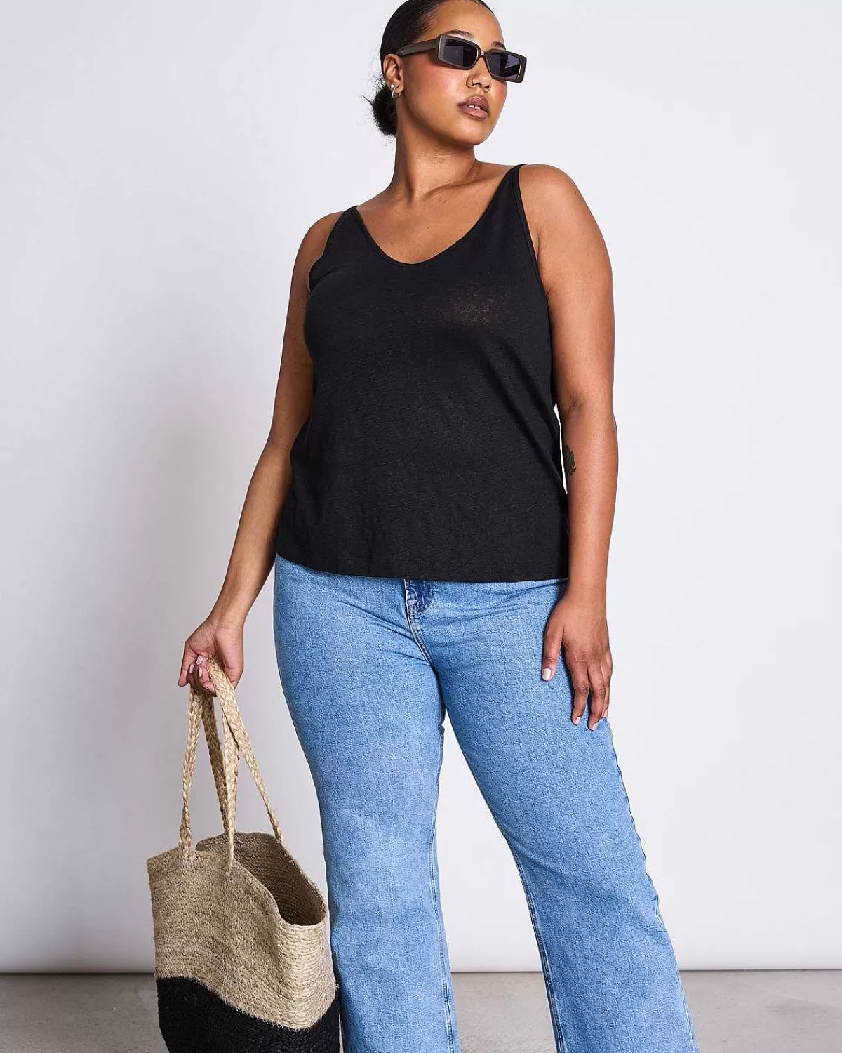 Slip Top Triangle Linen Black Gots>JAN 'N JUNE Best