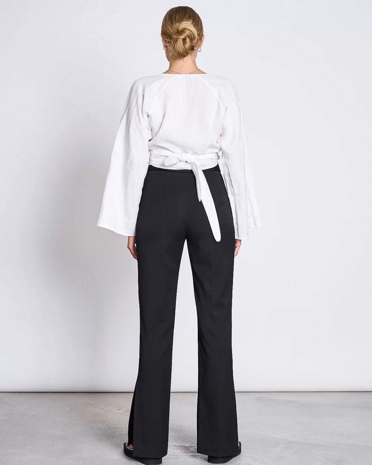 Slit Pants Douro Black>JAN 'N JUNE Flash Sale