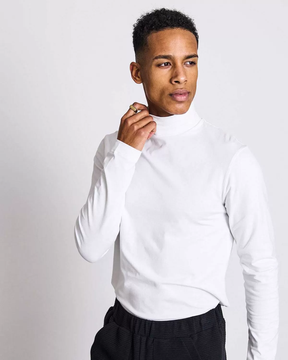 Turtle Neck Sweater Mio White For Men Gots>JAN 'N JUNE Online